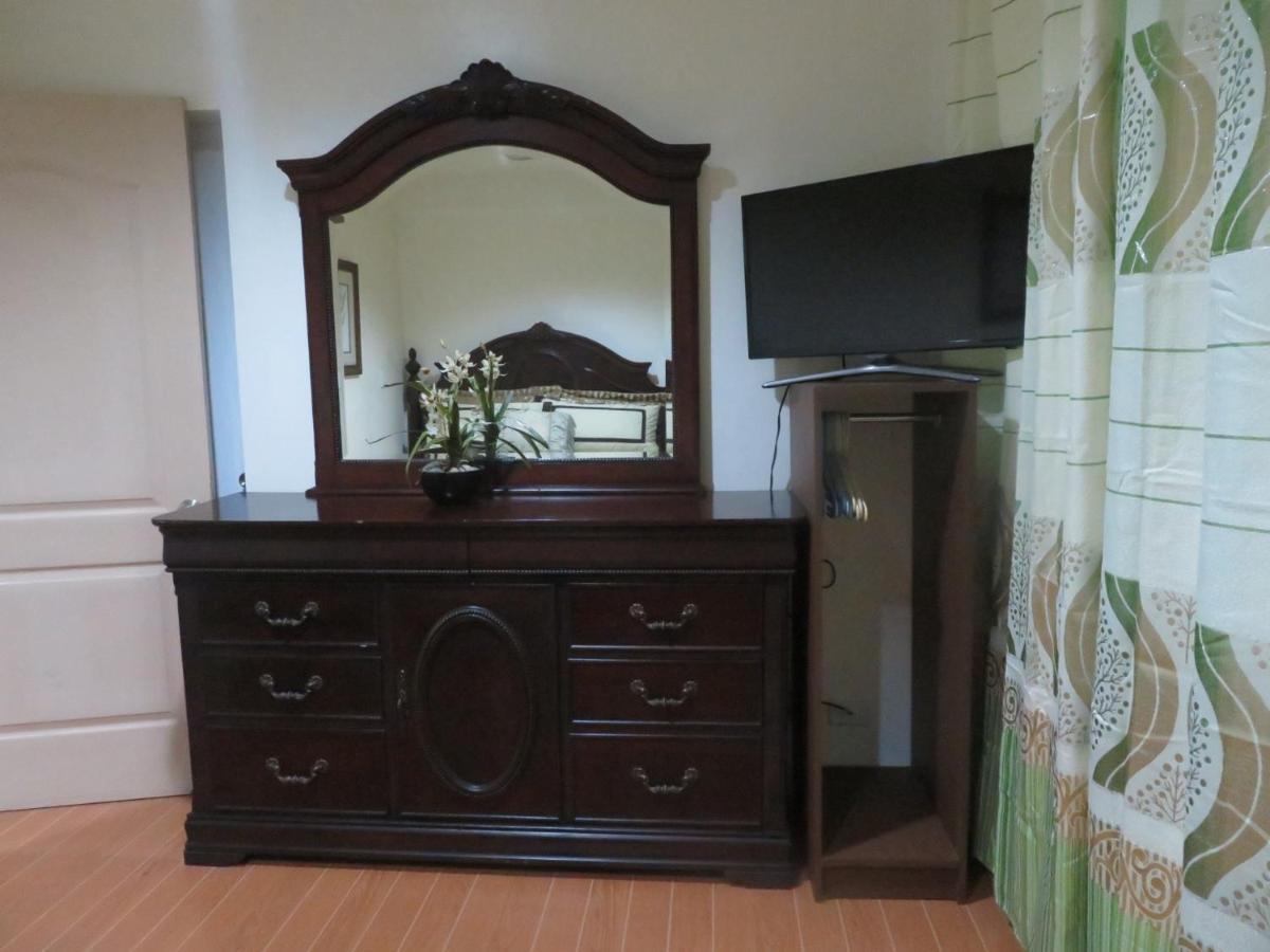 All Care Bed And Breakfast Tagaytay City Eksteriør billede