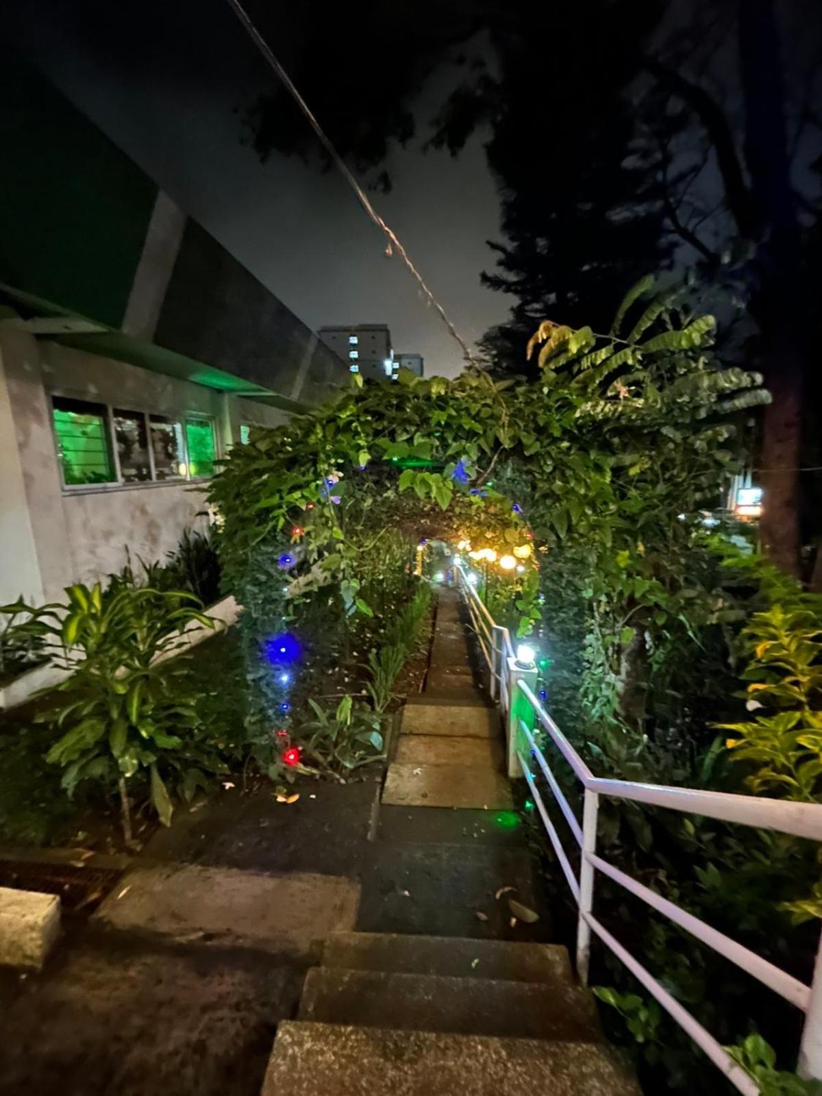 All Care Bed And Breakfast Tagaytay City Eksteriør billede